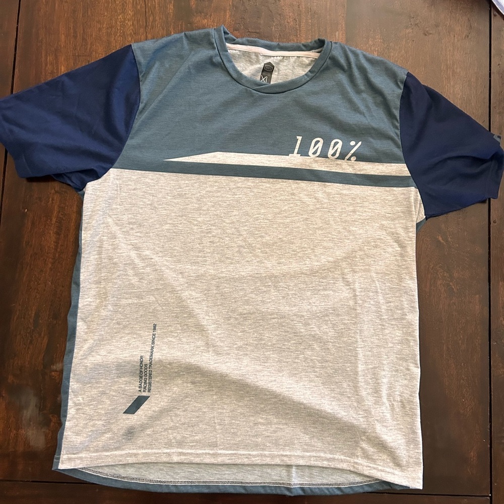 100% size XL Airmatic MTB jersey